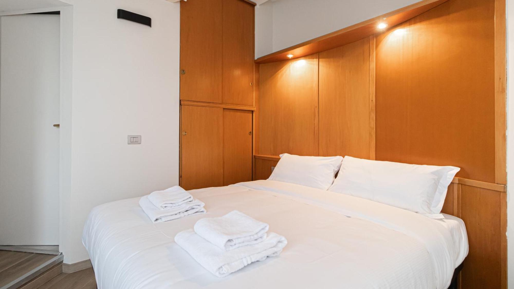 Italianway-Gian Galeazzo Apartment มิลาน ภายนอก รูปภาพ